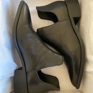 Brand new Steve Madden black leather booties